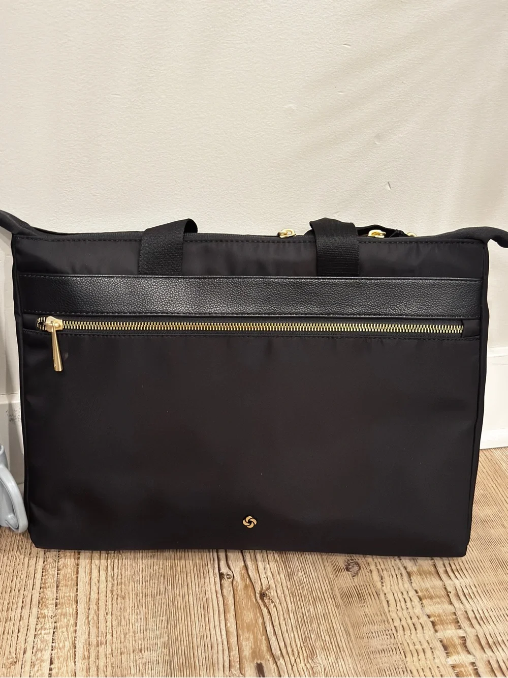 Samsonite Black Briefcase Gold MOBILE SOLUTION 2 CONVERTIBLE SLIM BRIEF, bag